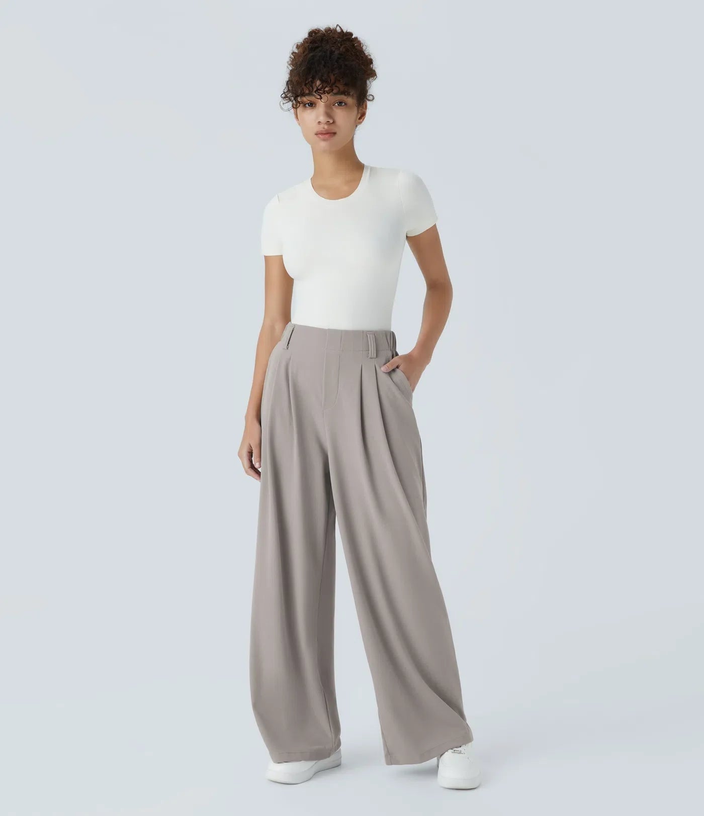 SerenAir™ V2 - Pantaloni svasati con cintura alta e tasche laterali